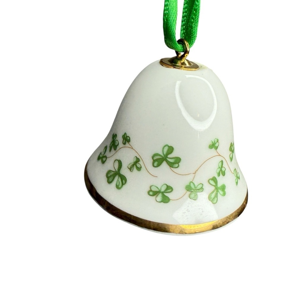 Irish Ornament Royal Tara Porcelain Shamrock Clover Decorated Bell Ireland Made